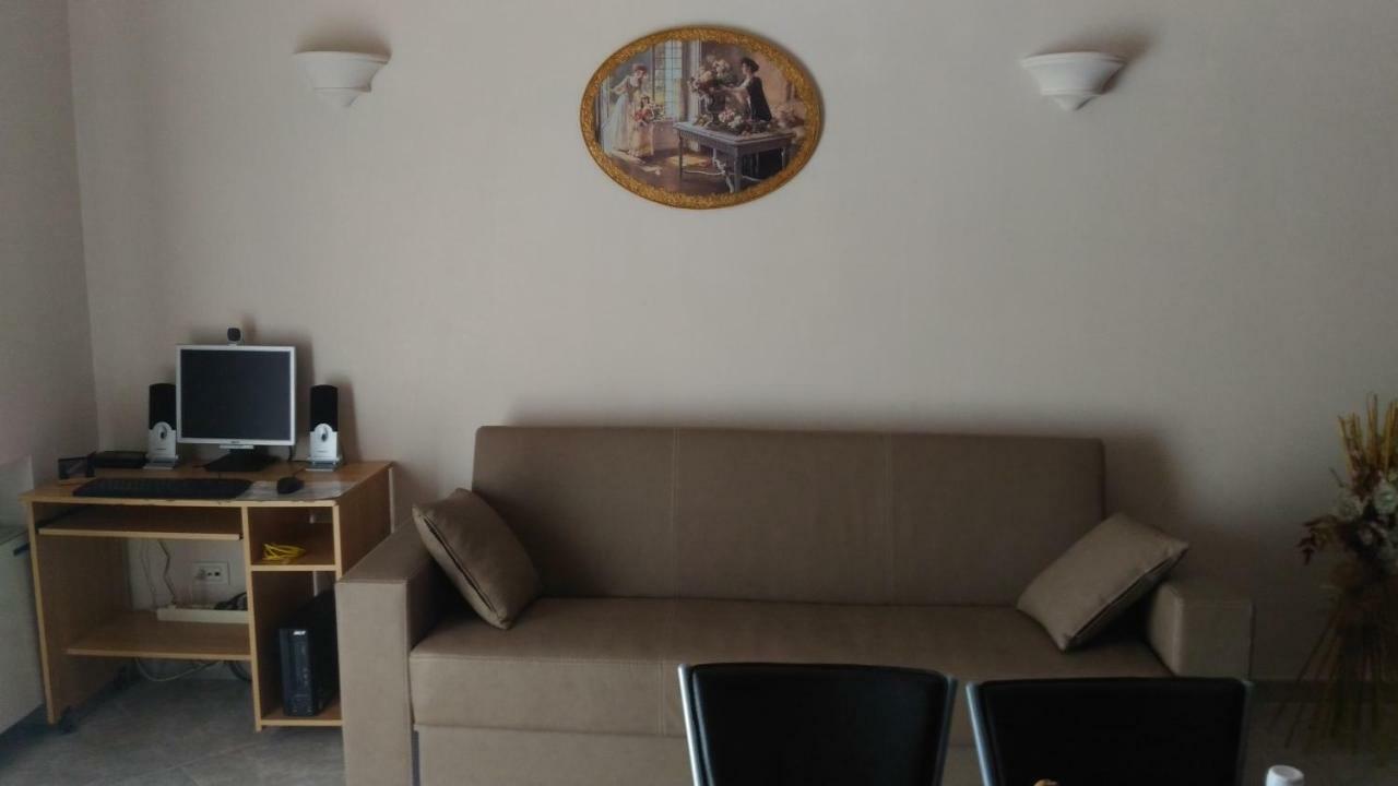 Mare And City House Манфредония Екстериор снимка