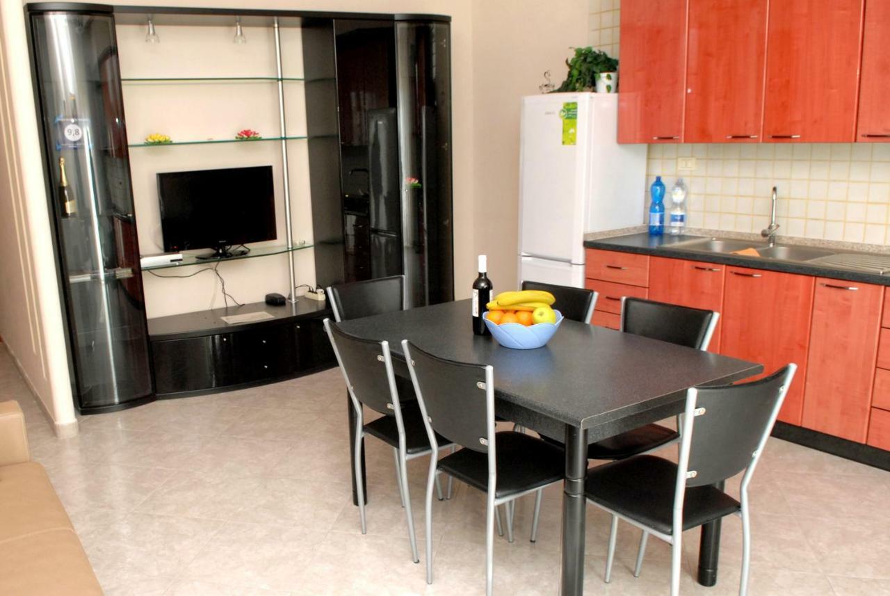 Mare And City House Манфредония Екстериор снимка
